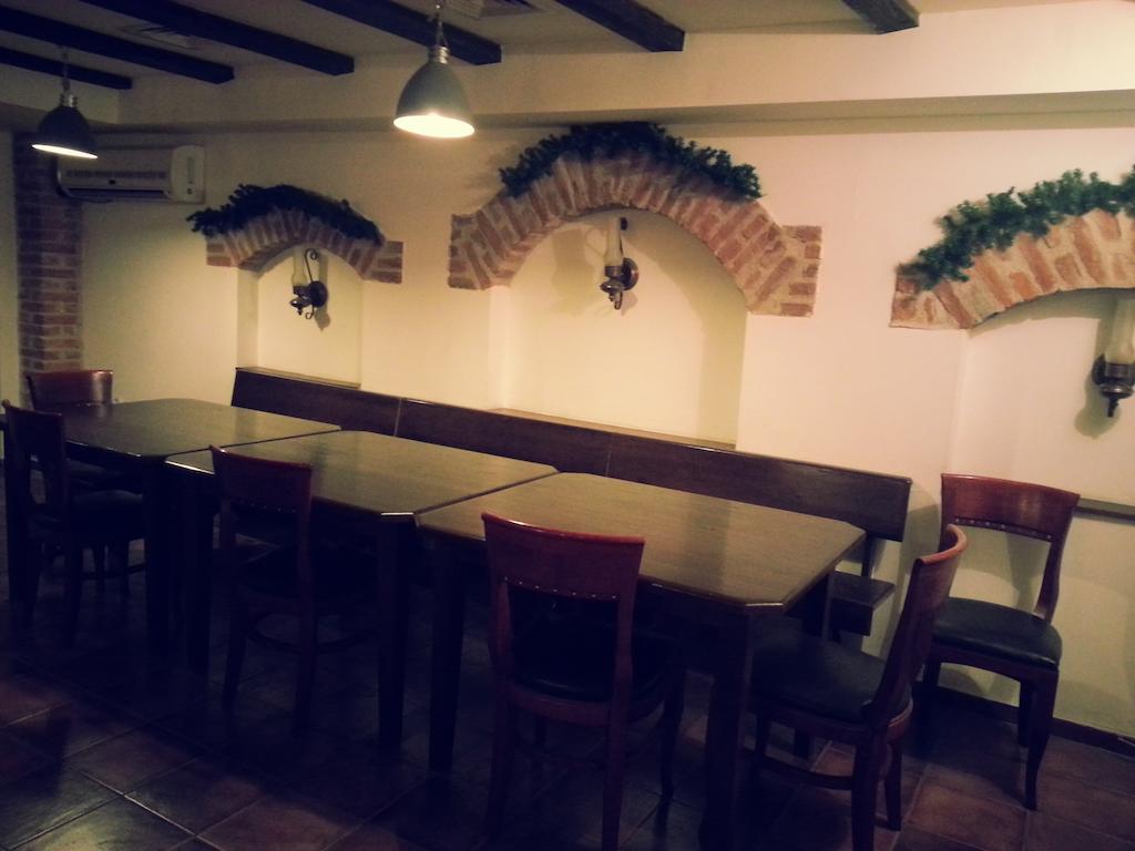 Family Hotel Kredo Sliven Εξωτερικό φωτογραφία